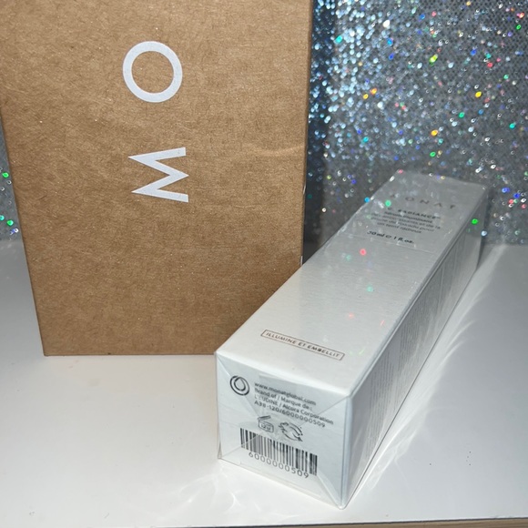 💖🆕💖Monat C. Radiance Illuminating Serum - Picture 7 of 9